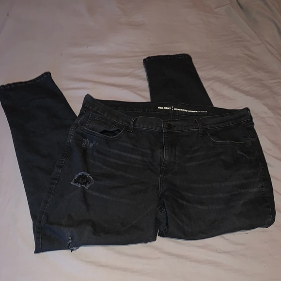 Old Navy black ripped “boyfriend slimy” jeans - Picture 1 of 11
